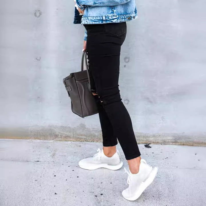 Damer Skinny Jeans med trendiga hål Mirla-Eva Jonsson