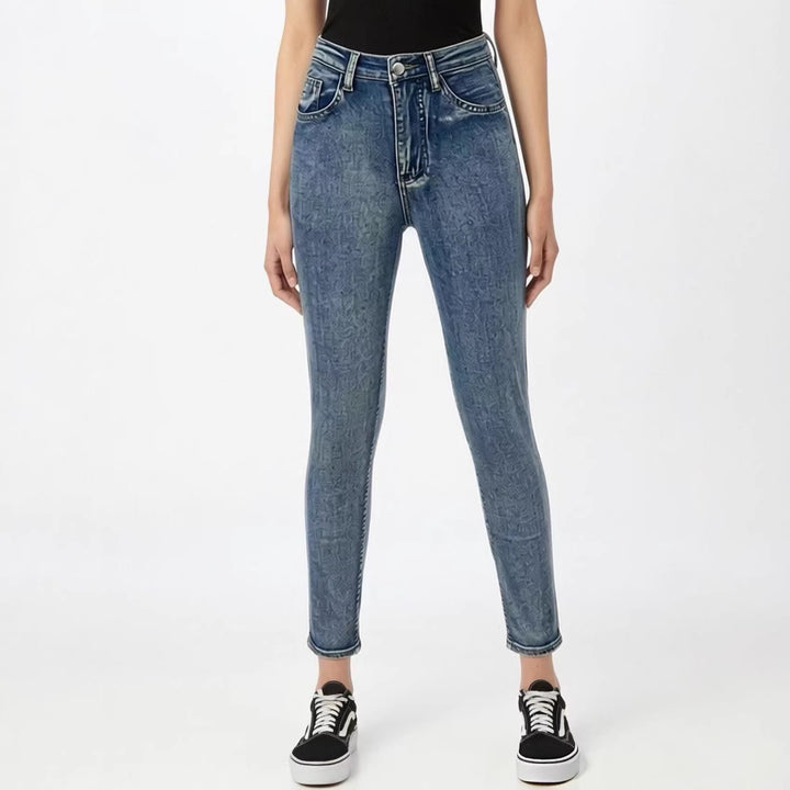 Damer Slim-Fit Jeans med modern Used-effekt och hög midja Mirla-Eva Jonsson