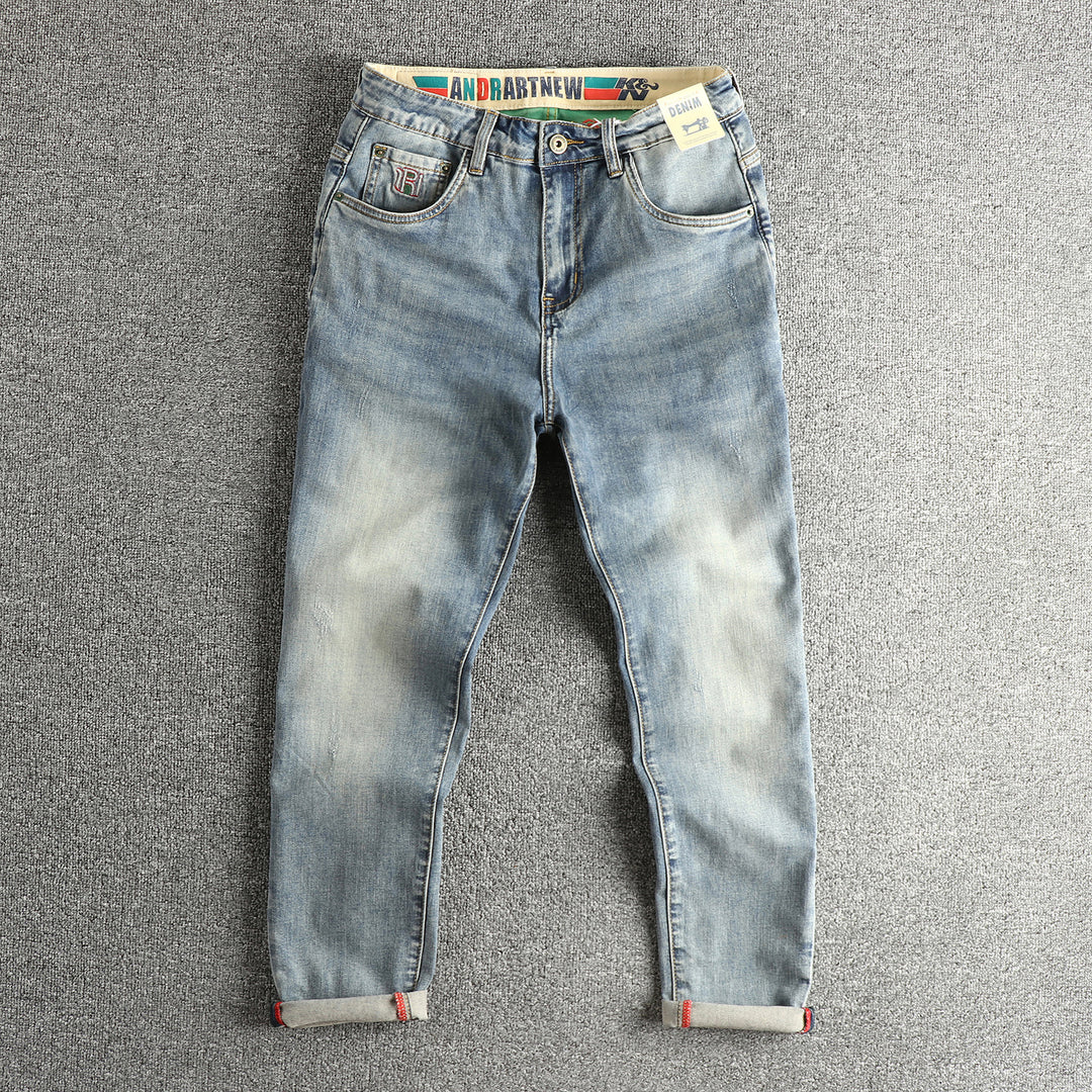 Damer Slim-Fit Jeans med modernt förstört utseende och praktisk uppvikning Mirla-Eva Jonsson