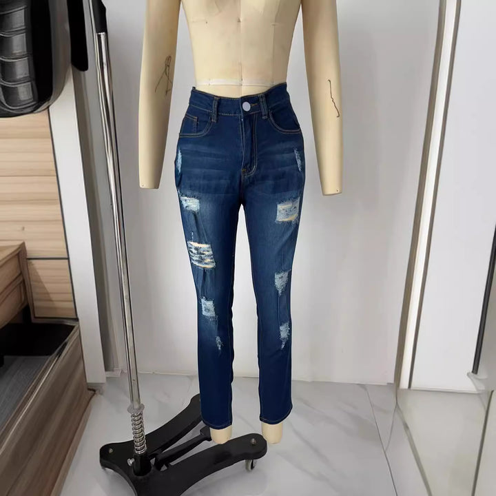 Damer Slim-Fit Jeans med trendiga Destroyed-detaljer Mirla-Eva Jonsson