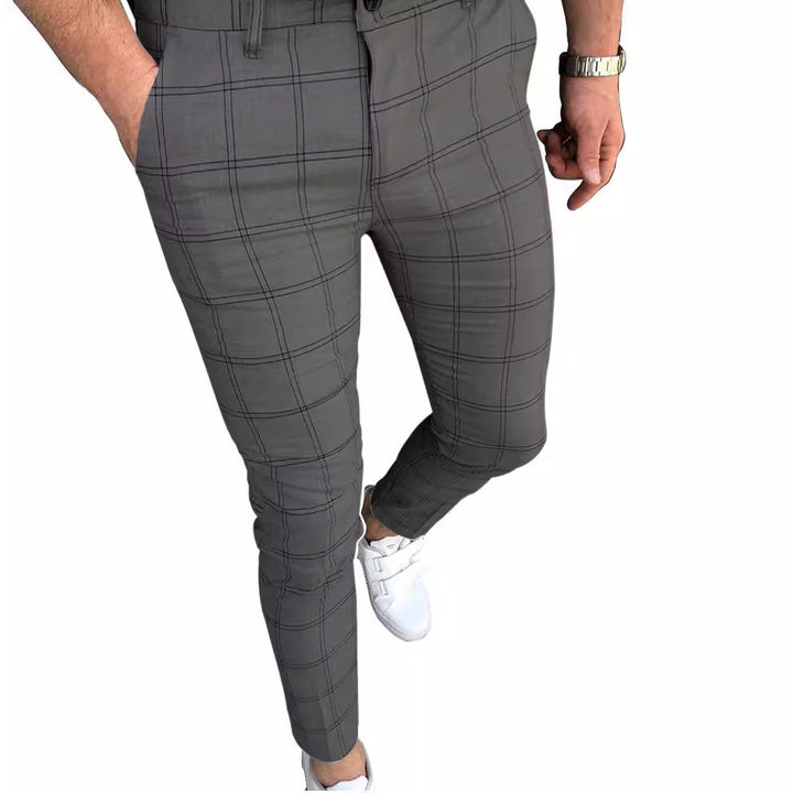 Damer Slim-Fit Rutiga Byxor med elastisk midja och modernt design Mirla-Eva Jonsson
