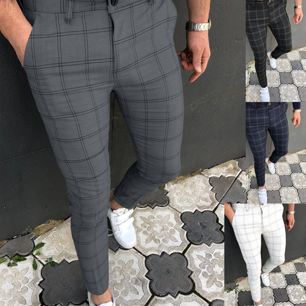 Damer Slim-Fit Rutiga Byxor med elastisk midja och modernt design Mirla-Eva Jonsson