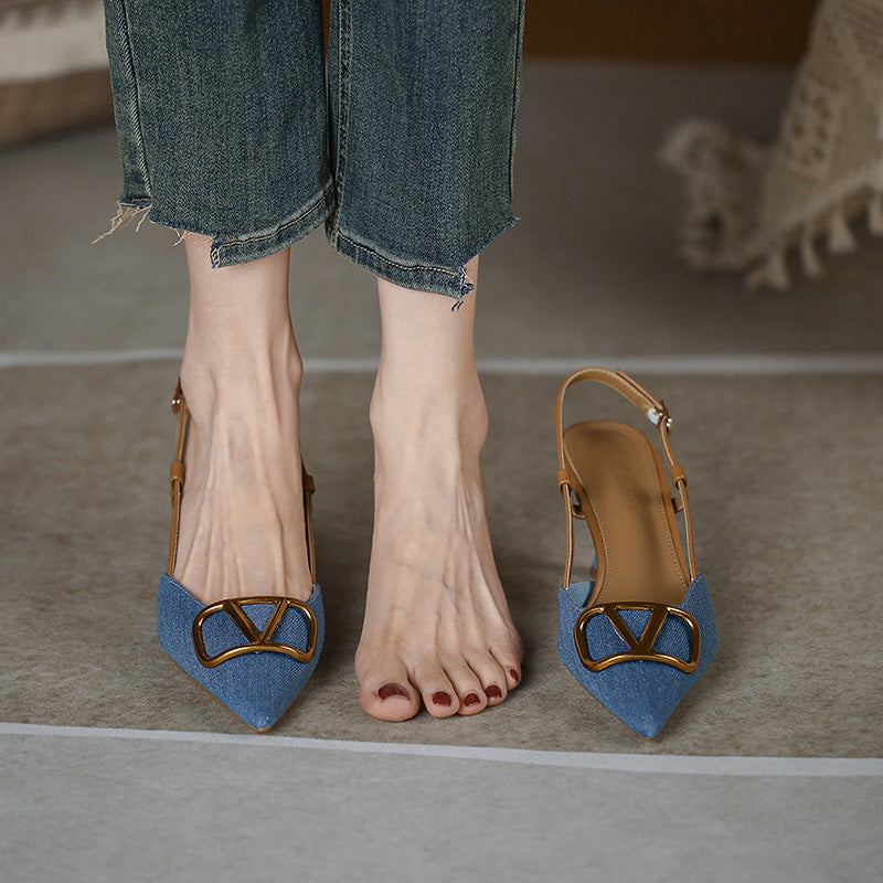 Damer Slingback Pumps med Elegant Fyrkantig Tåparti och Högkvalitativ Rem Mirla-Eva Jonsson