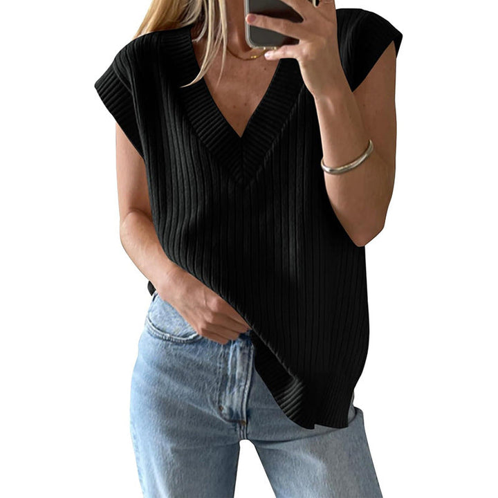 Damer Snygg V-ringad topp i ribbstickad material Mirla-Eva Jonsson