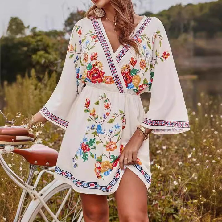 Damer Sommarklänning med raffinerade broderidetaljer Mirla-Eva Jonsson