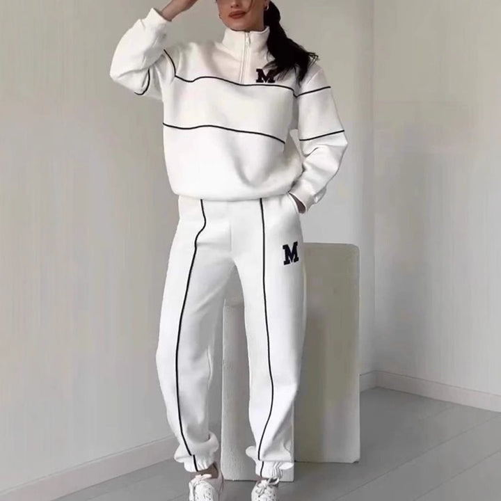 Damer Sportig Fritidsdress med hög krage och kontrastsömmar Mirla-Eva Jonsson