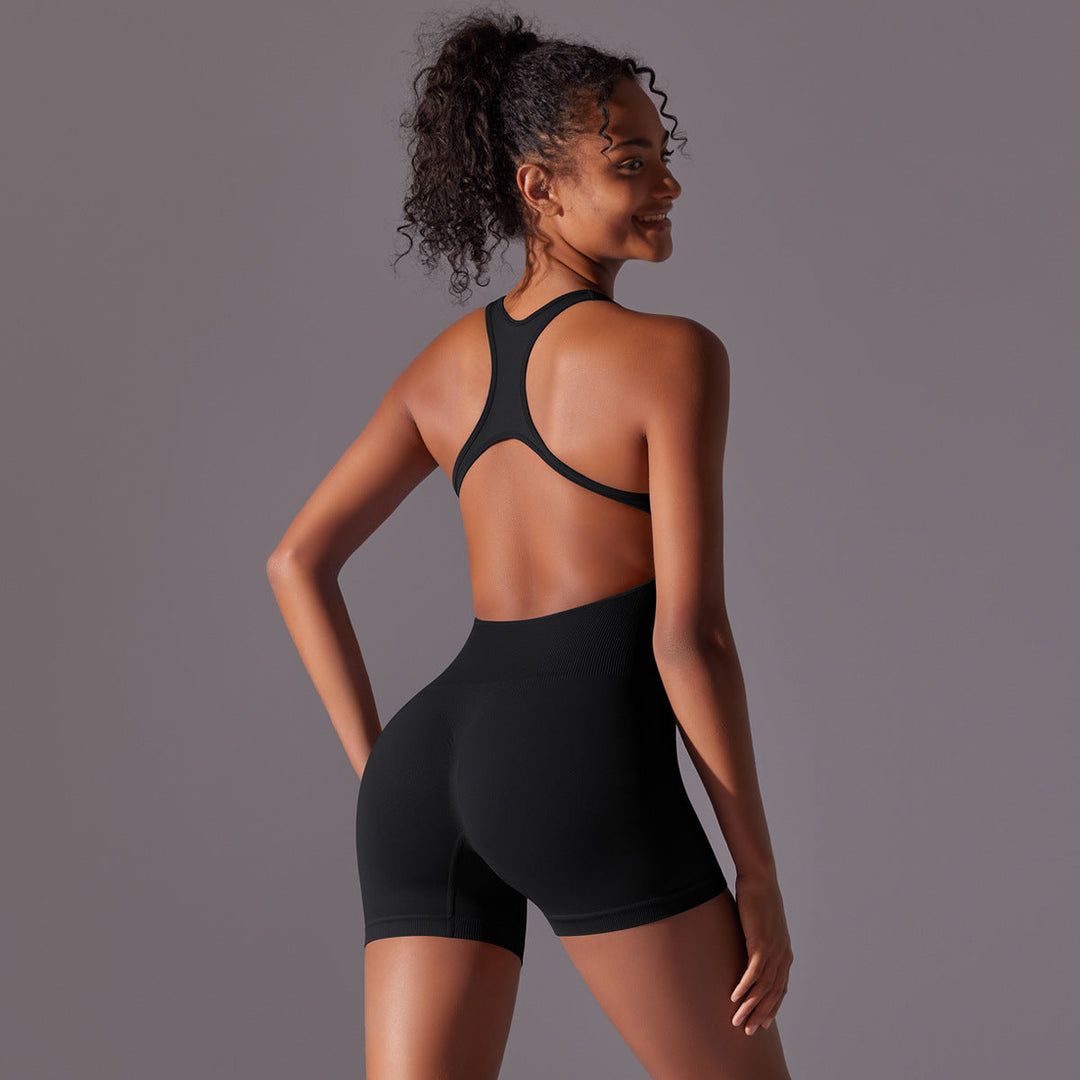 Damer Sportig Kort Jumpsuit med Innovativt Racerback-Design och Andningsbara Material Mirla-Eva Jonsson