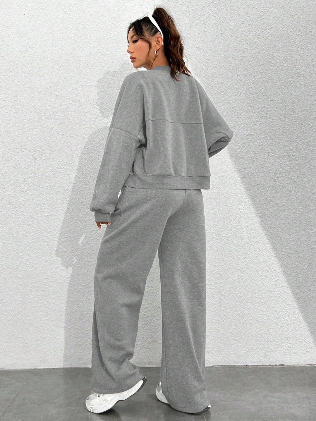 Damer Sportig Zip-Hoodie med vida joggingbyxor Mirla-Eva Jonsson