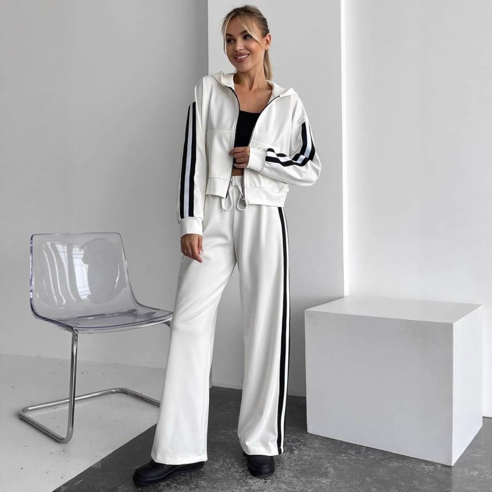 Damer Sportig huvtröja med elegant snitt av Mirla-Eva Jonsson