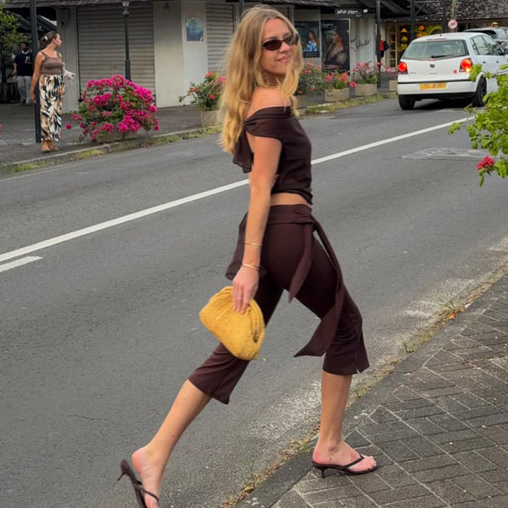 Damer Sportiga Capri-byxor med elegant snörning Mirla-Eva Jonsson