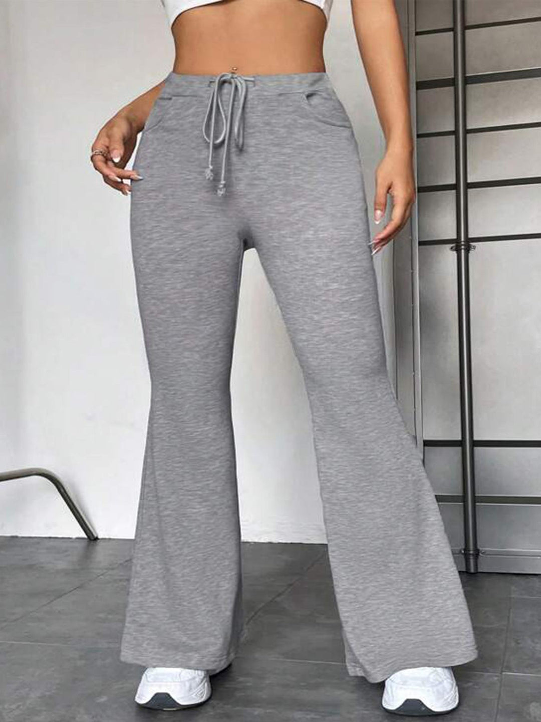 Damer Sportiga Flared Joggingbyxor med elastisk midja och praktiska fickor Eva Jonsson-Eva Jonsson
