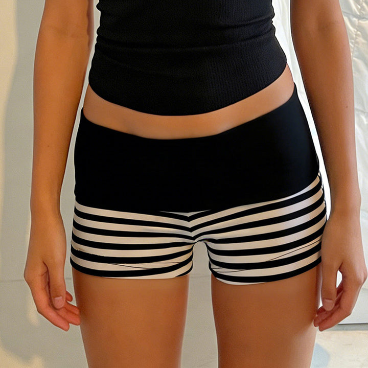 Damer Sportiga shorts med bred elastisk midja och modernt randmönster Mirla-Eva Jonsson