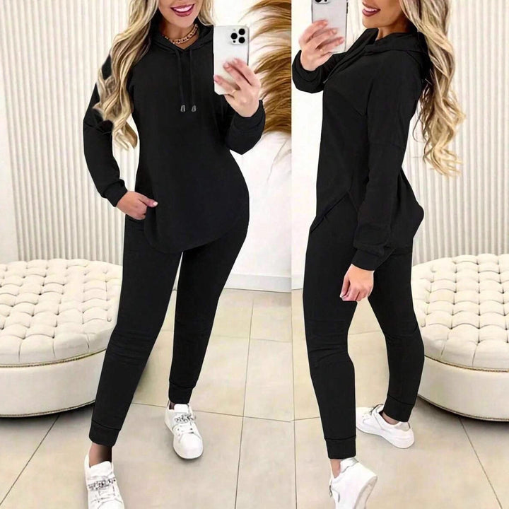 Damer Sportigt Fritidsset med Hoodie och Bekväma Joggingbyxor Mirla-Eva Jonsson