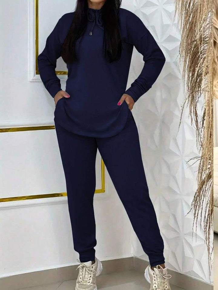 Damer Sportigt Fritidsset med Hoodie och Bekväma Joggingbyxor Mirla-Eva Jonsson
