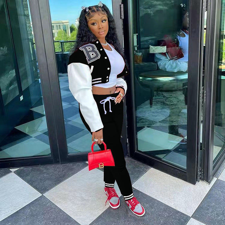 Damer Sportigt Oversized Fritidsset med Cropped Jacka och Joggingbyxor Mirla-Eva Jonsson