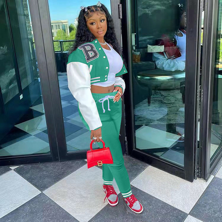 Damer Sportigt Oversized Fritidsset med Cropped Jacka och Joggingbyxor Mirla-Eva Jonsson