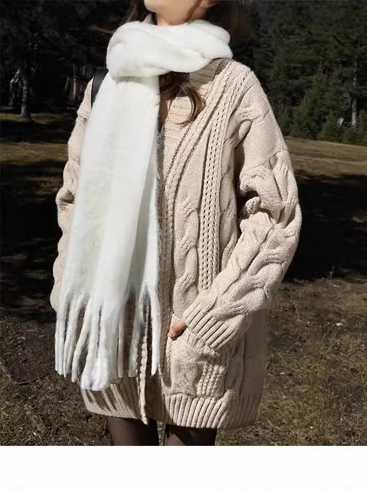 Damer Stickad Cardigan med Djup V-Hals och Strukturerat Flätmönster Eva Jonsson-Eva Jonsson