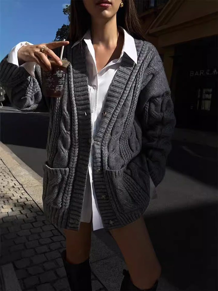 Damer Stickad Cardigan med Djup V-Hals och Strukturerat Flätmönster Eva Jonsson-Eva Jonsson