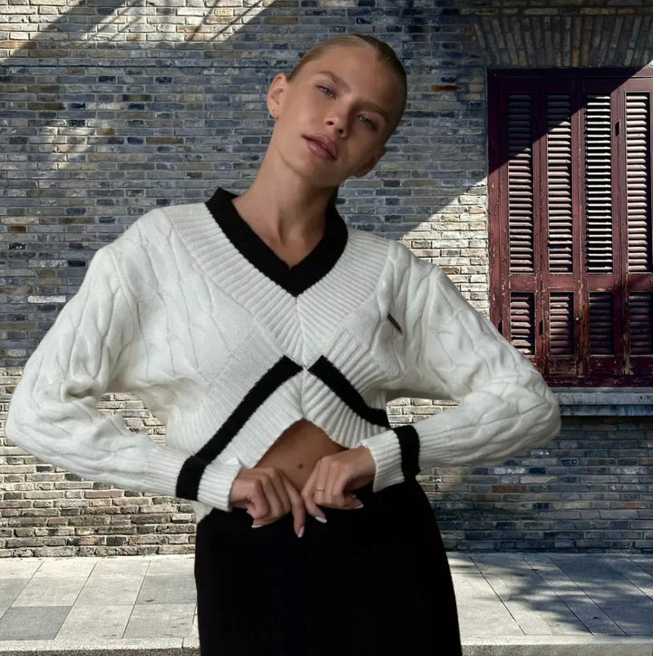 Damer Stickad Crop Top med moderiktigt Flätmönster Mirla-Eva Jonsson
