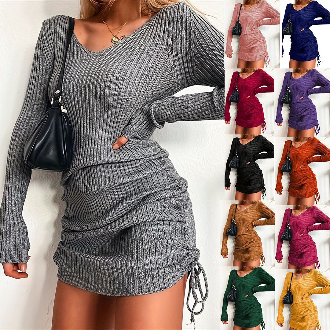 Damer Stickad Klänning med Figursydd Design och Rynkor Mirla-Eva Jonsson