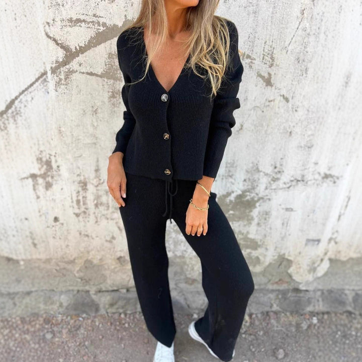 Damer Stickad Loungewear-set med knäppning och vid benöppning Mirla-Eva Jonsson