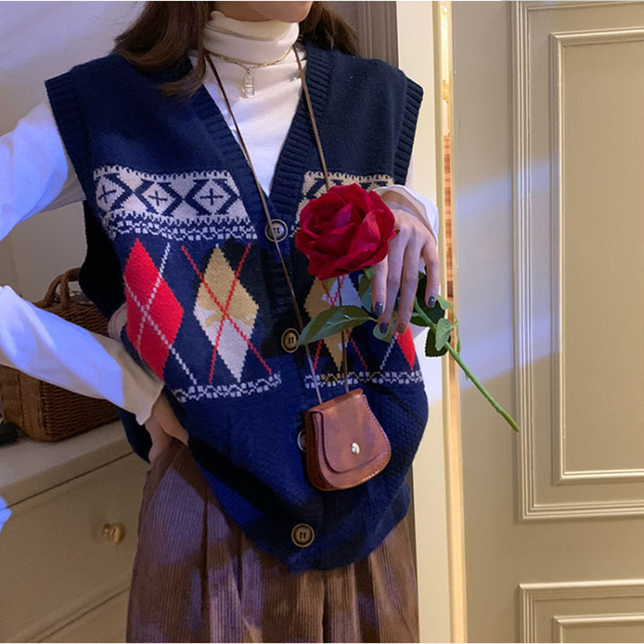 Damer Stickad Väst med Elegant Rombmönster och Knappdetalj Mirla-Eva Jonsson