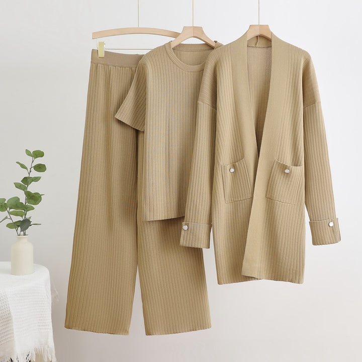 Damer Stickade Loungewear Set med långa ärmar och praktiska fickor Mirla-Eva Jonsson