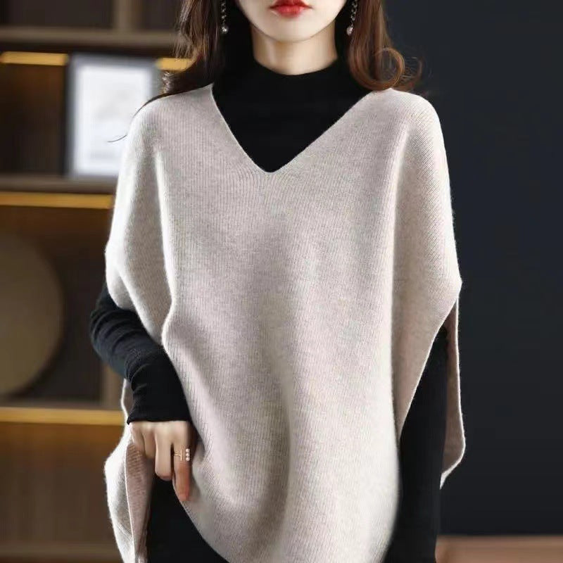 Damer Stickponcho med V-Ringning och Elegant Silhuett Mirla-Eva Jonsson