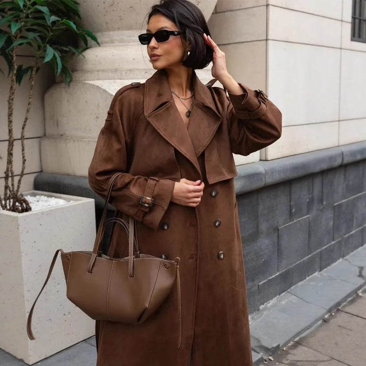 Damer Stilfull trench coat med vid skärning och bälte Mirla-Eva Jonsson