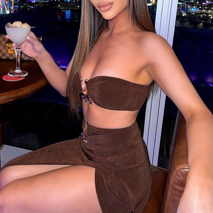 Damer Stilig Bandeau-top och Maxi-kjol Set med hög slits och eleganta detaljer Mirla-Eva Jonsson