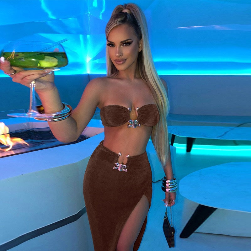 Damer Stilig Bandeau-top och Maxi-kjol Set med hög slits och eleganta detaljer Mirla-Eva Jonsson
