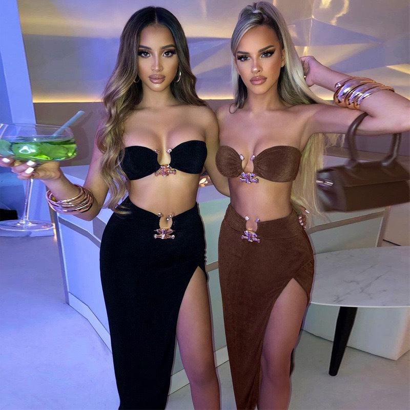 Damer Stilig Bandeau-top och Maxi-kjol Set med hög slits och eleganta detaljer Mirla-Eva Jonsson
