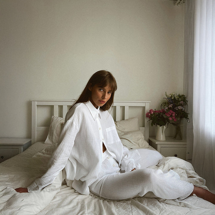 Damer Stilig Lounge-set med elegant blusöverkropp och vida byxor Mirla-Eva Jonsson