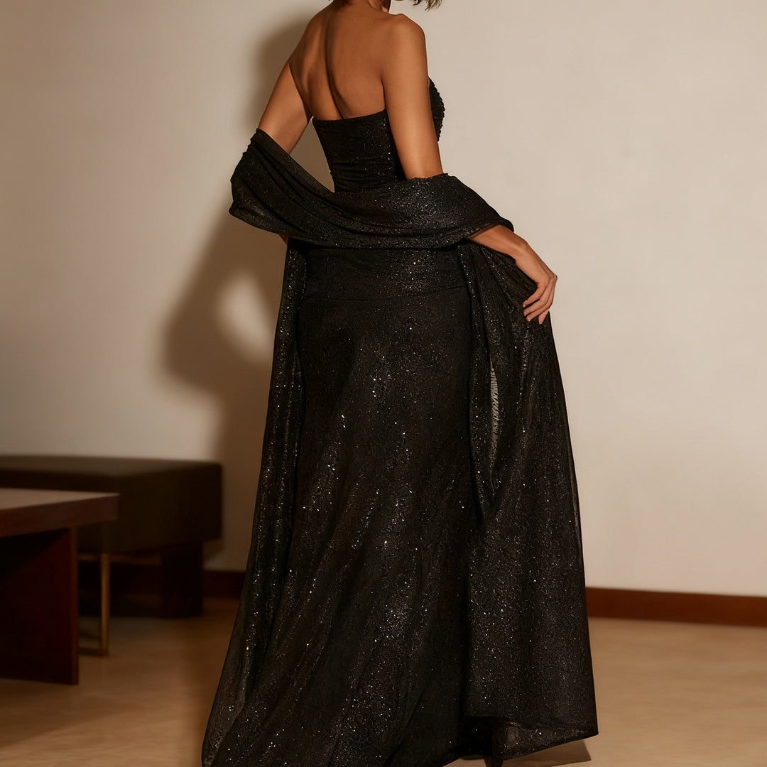 Damer Strapless Glamour Klänning med eleganta sjalar Mirla-Eva Jonsson