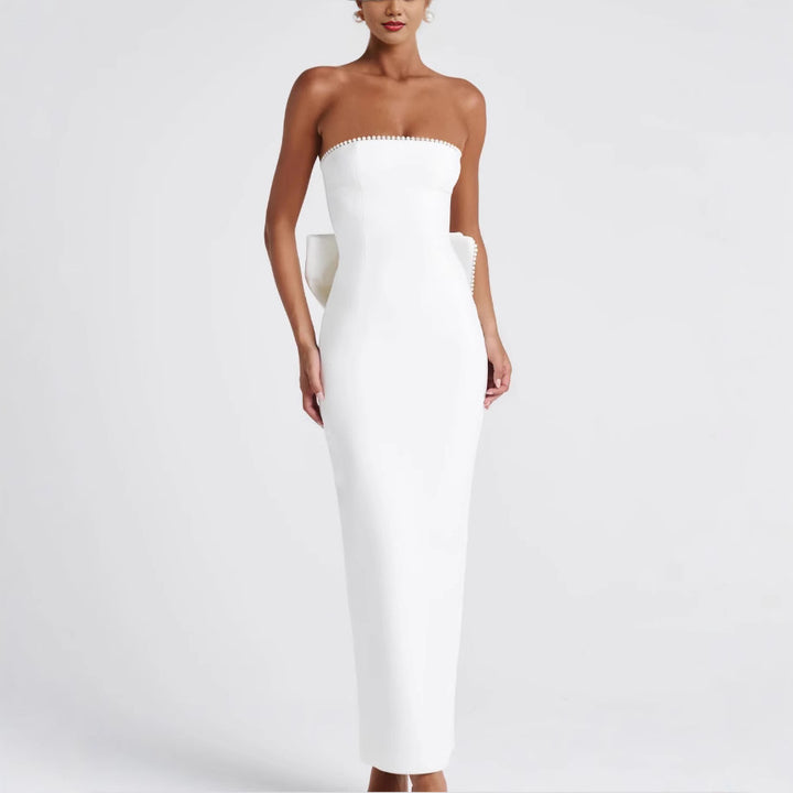Damer Strapless Maxikjol med raffinerad silhuett och eleganta detaljer Eva Jonsson-Eva Jonsson