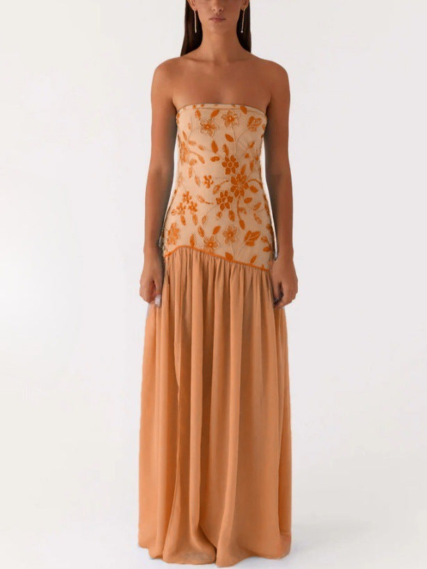 Damer Strapless Maxiklänning med blommiga broderier och voluminös kjol Eva Jonsson-Eva Jonsson