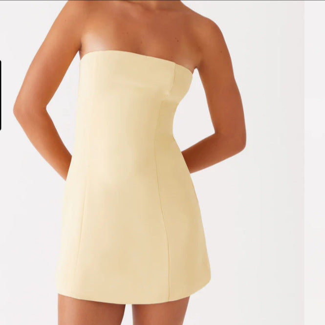 Damer Strapless Minikjol i modern design med figurnära silhuett Mirla-Eva Jonsson
