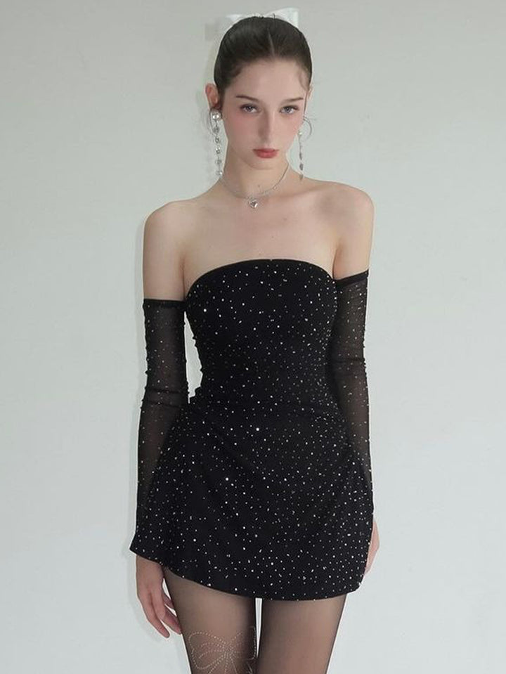 Damer Strapless Miniklänning med glittrande applikationer och transparenta ärmar Mirla-Eva Jonsson