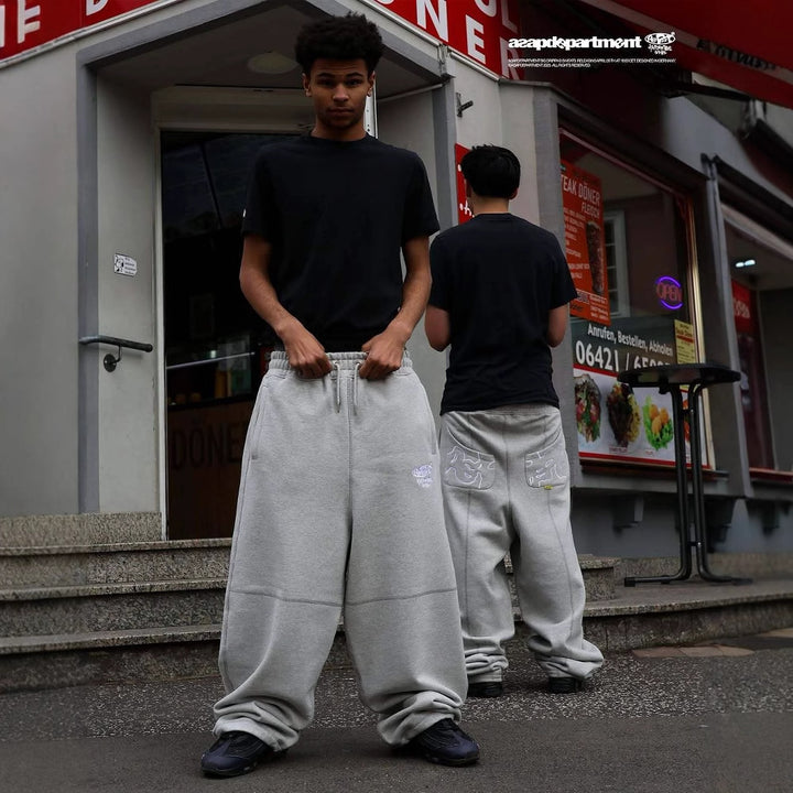 Damer Sweatpants med innovativ design och trendigt dragkedjedetalj Mirla-Eva Jonsson