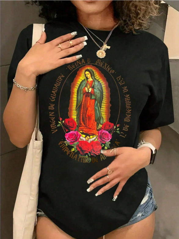Damer T-shirt med kreativ grafisk tryck och lyxiga paljettaccentuer. Mirla-Eva Jonsson