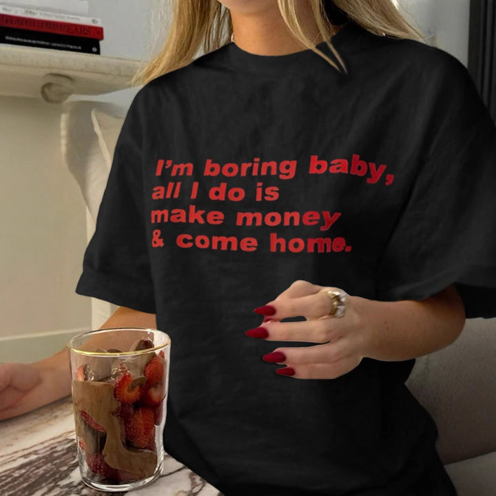 Damer T-shirt med kreativ grafisk tryck och lyxiga paljettaccentuer. Mirla-Eva Jonsson