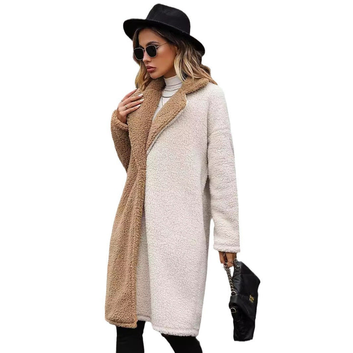 Damer Teddyfur-kappa med snygg oversized passform Mirla-Eva Jonsson