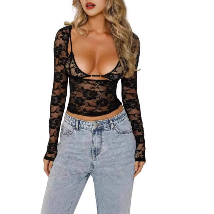 Damer Transparent spetsblus med djup V-ringning och cut-out-detaljer Mirla-Eva Jonsson