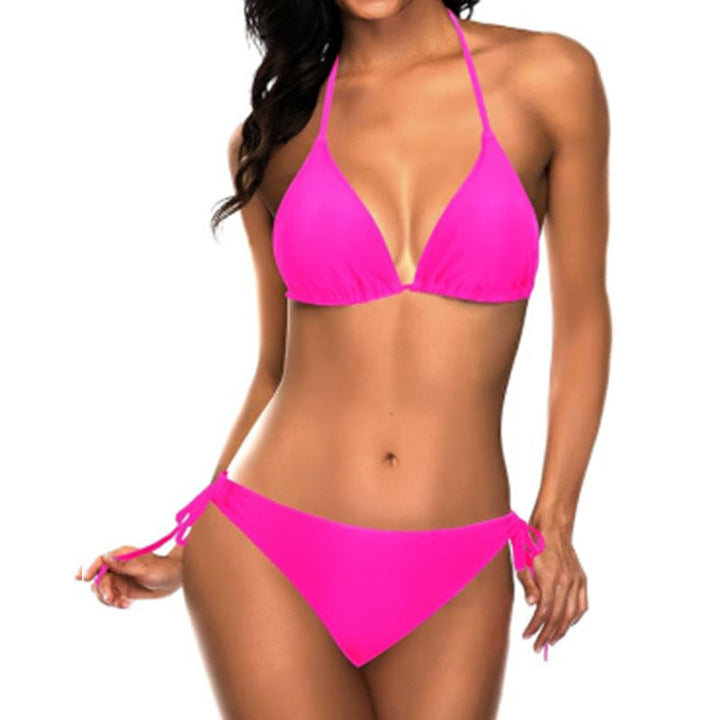 Damer Triangel-Bikini-set med justerbara axelband och minimalistisk design Mirla-Eva Jonsson