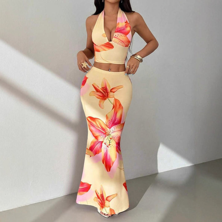 Damer Tvådelad sommaroutfit med blommönster och elegant V-ringning Mirla-Eva Jonsson