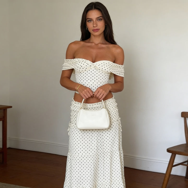 Damer Tvådelat Prickigt Set med Off-Shoulder Topp och Svängande Kjol Mirla-Eva Jonsson