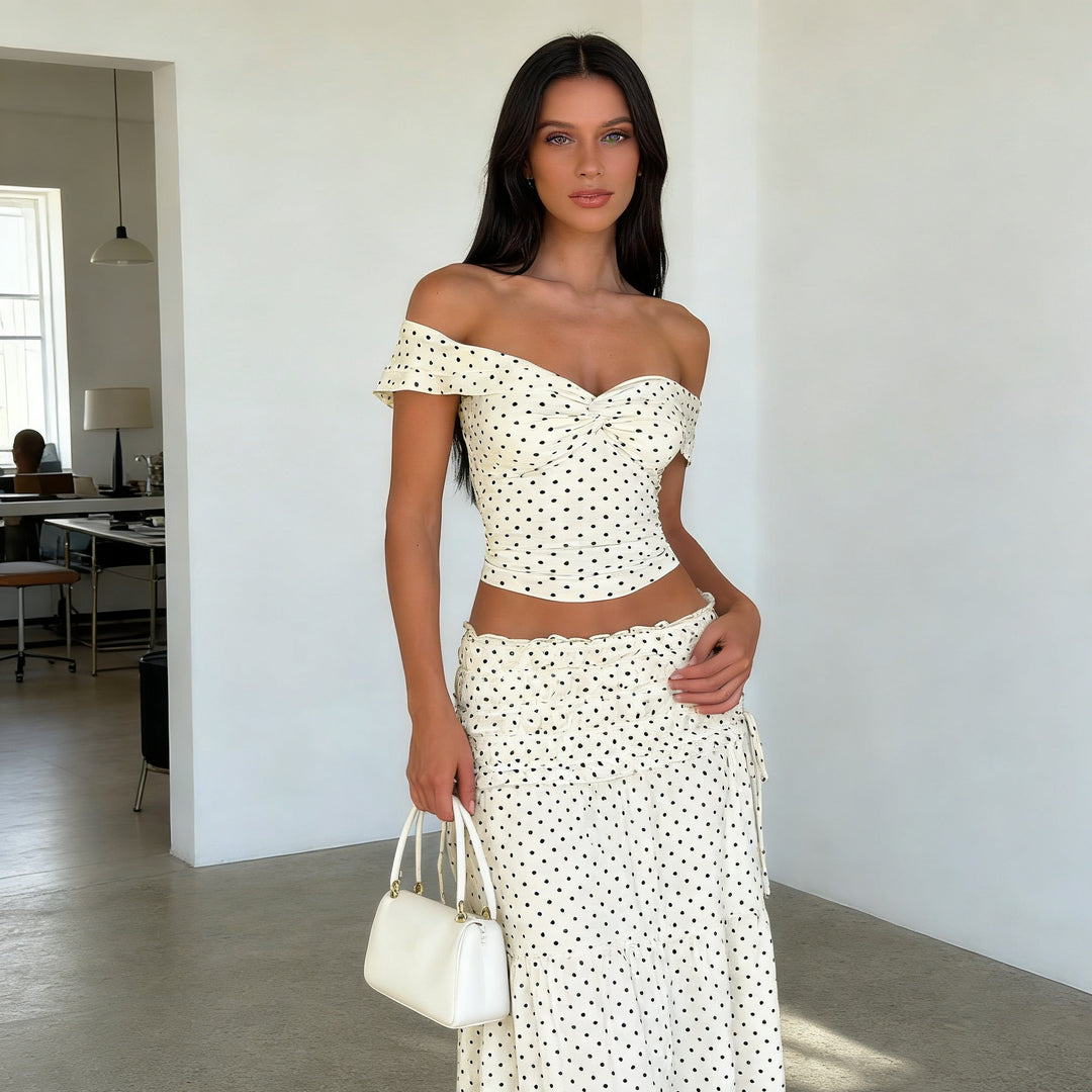 Damer Tvådelat Prickigt Set med Off-Shoulder Topp och Svängande Kjol Mirla-Eva Jonsson