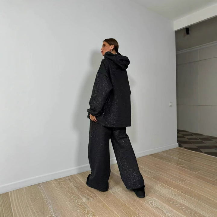 Damer Urban Oversized Sweatdräkt med glittrande accenter Mirla-Eva Jonsson
