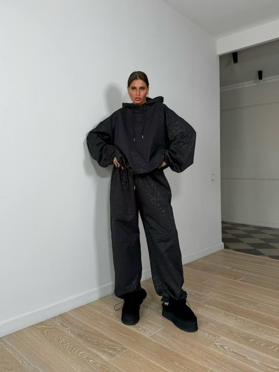 Damer Urban Oversized Sweatdräkt med glittrande accenter Mirla-Eva Jonsson