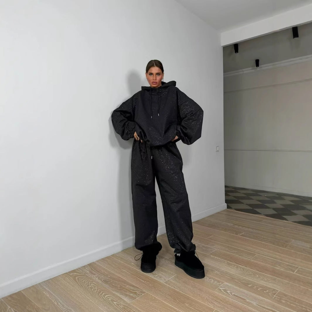 Damer Urban Oversized Sweatdräkt med glittrande accenter Mirla-Eva Jonsson